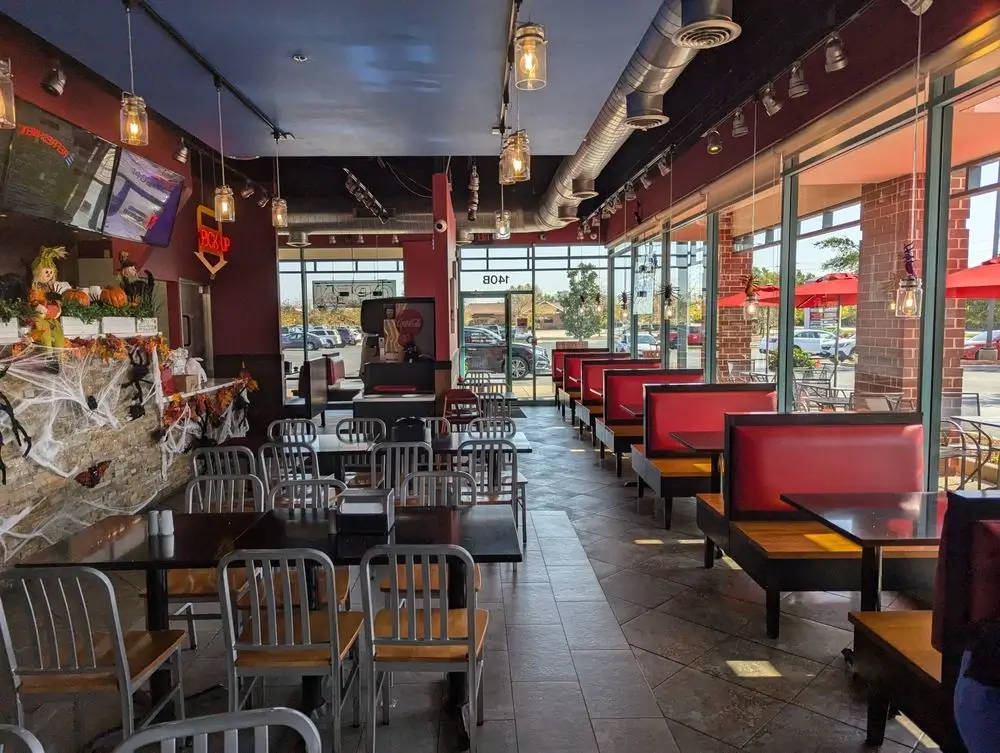 Brandy's Gyros: Flavorful Bites In Chicagoland